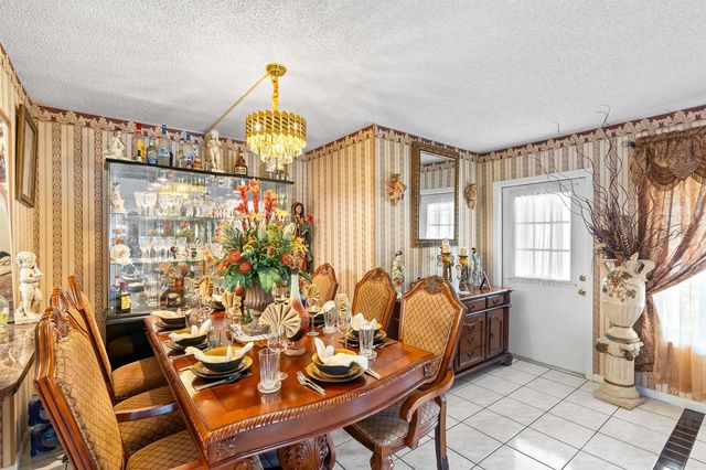 4996 Sable Pine Circle A1, West Palm Beach, FL 33417