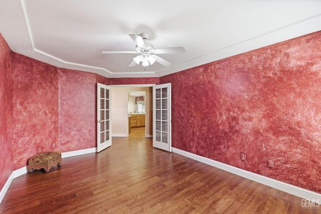 5702 Stageline Drive, Bakersfield, CA 93312