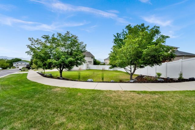 941 E POND RIDGE DR, Draper, UT 84020