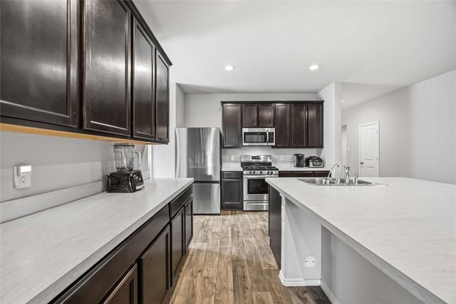 714 Ashley Falls Lane, Rosharon, TX 77583