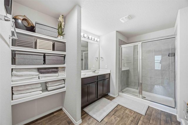 714 Ashley Falls Lane, Rosharon, TX 77583