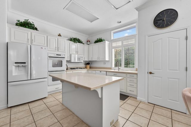 405 Dumas Ct, Roseville, CA 95747