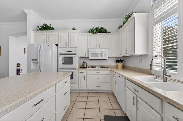 405 Dumas Ct, Roseville, CA 95747