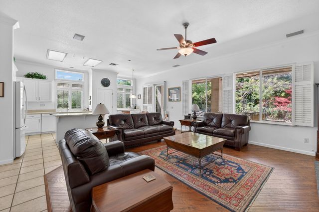 405 Dumas Ct, Roseville, CA 95747