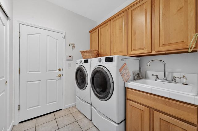 405 Dumas Ct, Roseville, CA 95747