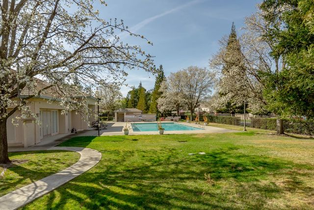 405 Dumas Ct, Roseville, CA 95747