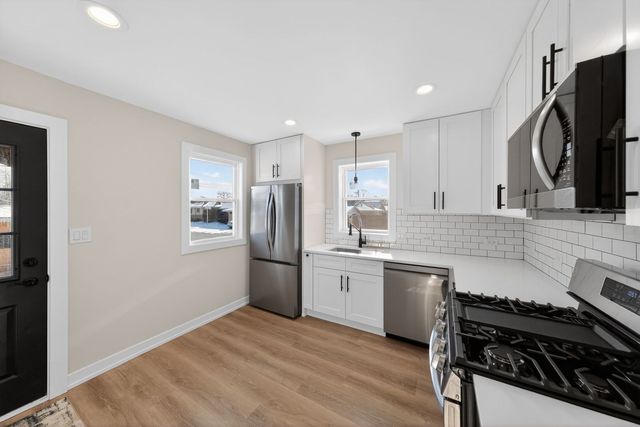 6559 S Kedvale Avenue, Chicago, IL 60629