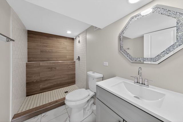 6559 S Kedvale Avenue, Chicago, IL 60629