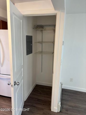 203 N Hoyt Street, Anchorage, AK 99508