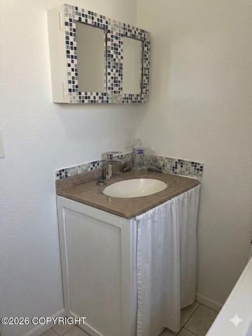 203 N Hoyt Street, Anchorage, AK 99508