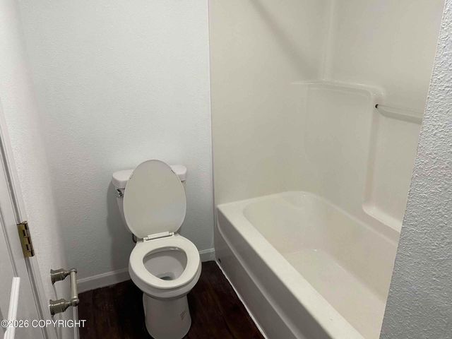 203 N Hoyt Street, Anchorage, AK 99508