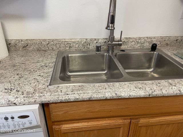 203 N Hoyt Street, Anchorage, AK 99508