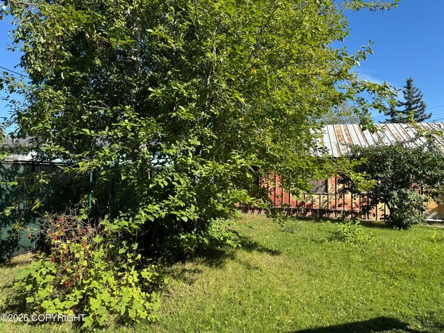 203 N Hoyt Street, Anchorage, AK 99508