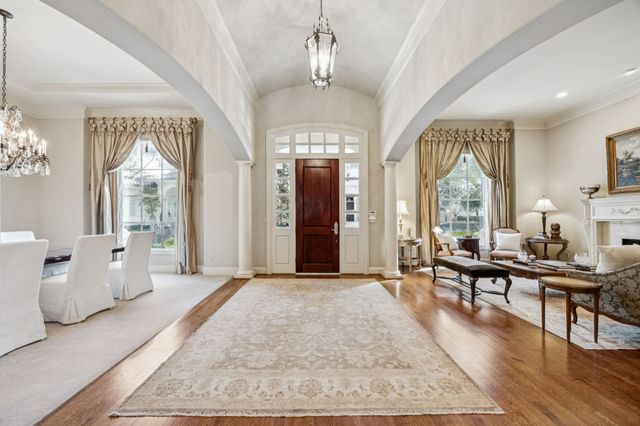 5 Sarah Nash Court, Dallas, TX 75225