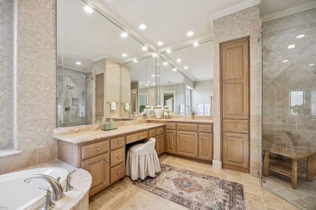 5 Sarah Nash Court, Dallas, TX 75225