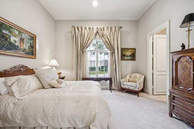 5 Sarah Nash Court, Dallas, TX 75225