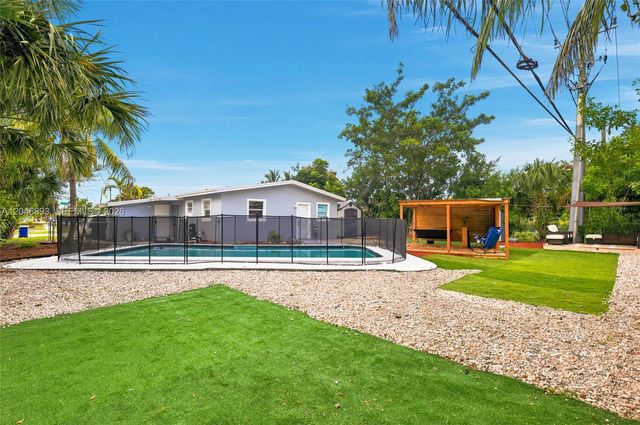 3430 NW 43rd Avenue, Lauderdale Lakes, FL 33319