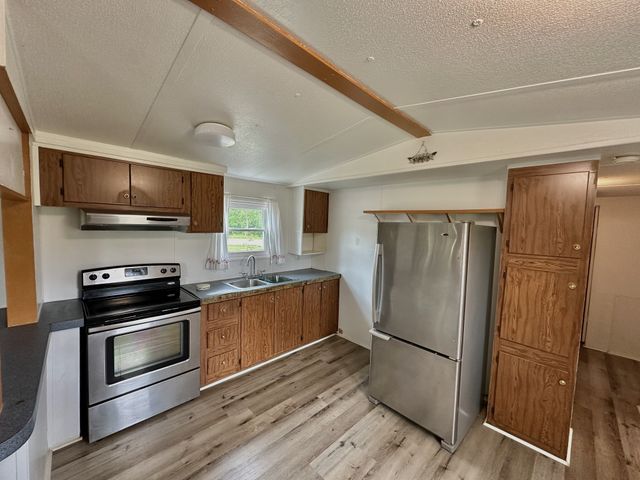 123 E Richview Rd, Cumberland City, TN 37050