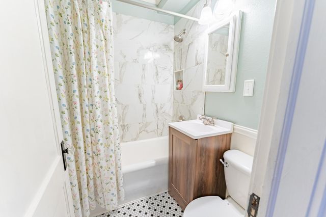 3952 25th Avenue S, Minneapolis, MN 55406