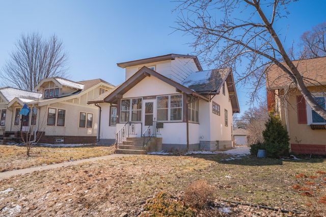 3952 25th Avenue S, Minneapolis, MN 55406