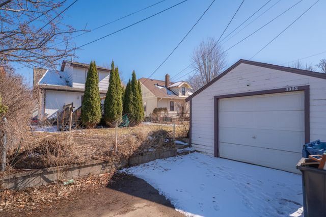 3952 25th Avenue S, Minneapolis, MN 55406
