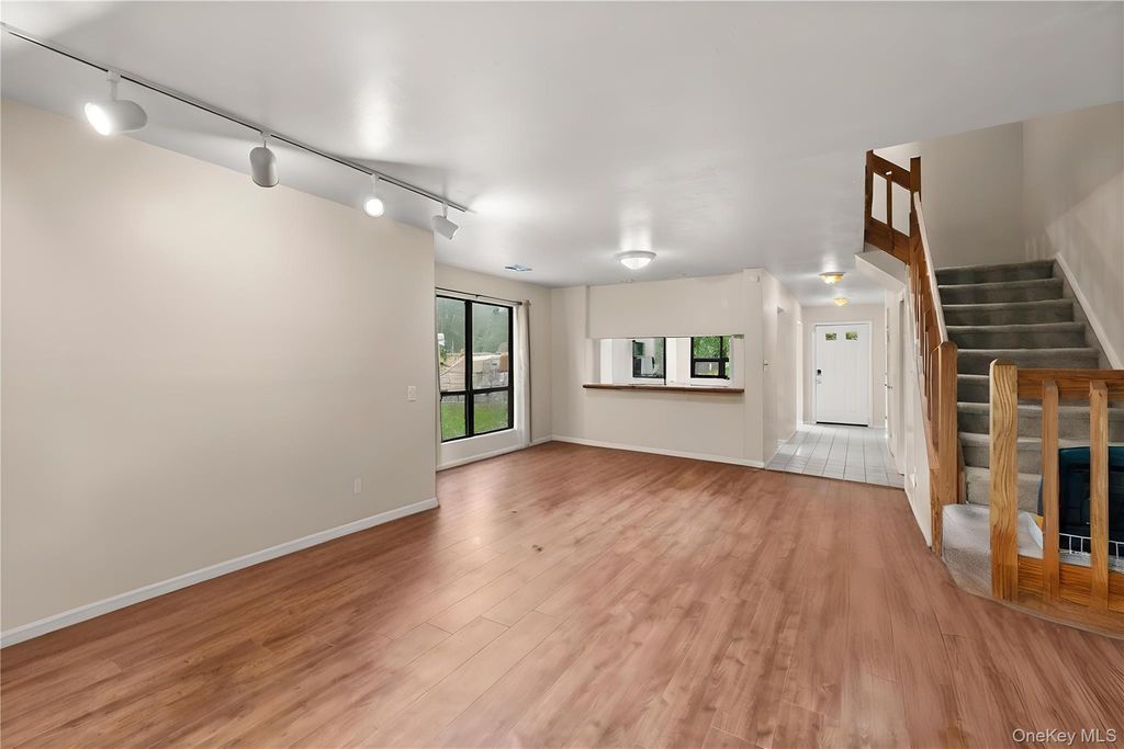 127 Beecher Avenue Extension, East Islip, NY 11730 — photo 3