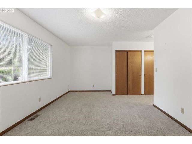 6760 Sw 199TH Ct, Beaverton, OR 97078