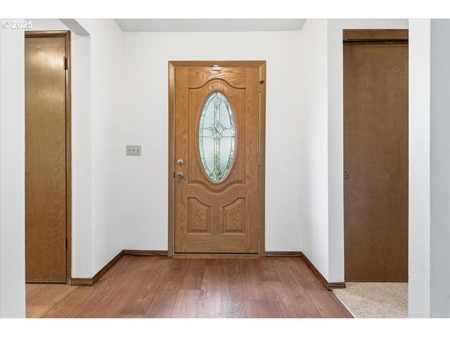 6760 Sw 199TH Ct, Beaverton, OR 97078