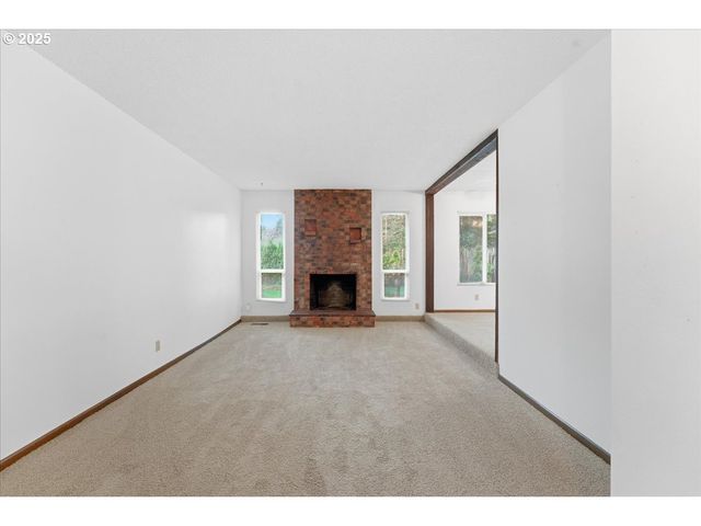 6760 Sw 199TH Ct, Beaverton, OR 97078