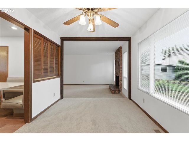 6760 Sw 199TH Ct, Beaverton, OR 97078