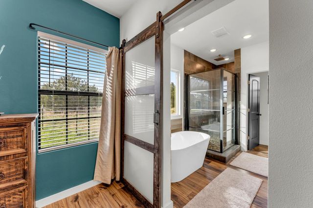 109 Lavonna Fox DR, Burnet, TX 78611