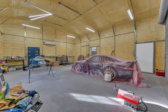 109 Lavonna Fox DR, Burnet, TX 78611