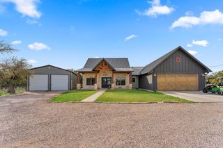 109 Lavonna Fox DR, Burnet, TX 78611