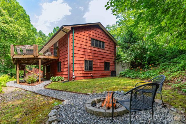 168 Blossom Ridge, Leicester, NC 28748