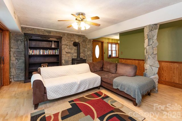 168 Blossom Ridge, Leicester, NC 28748