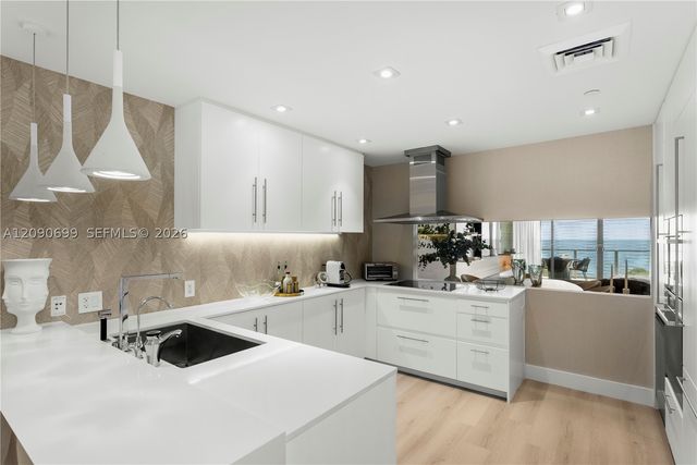 360 Ocean Dr 506S, Key Biscayne, FL 33149