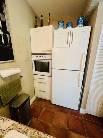 536 14th St 310, Miami Beach, FL 33139