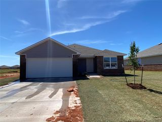 933 S Buffalo Lane, Mustang, OK 73064