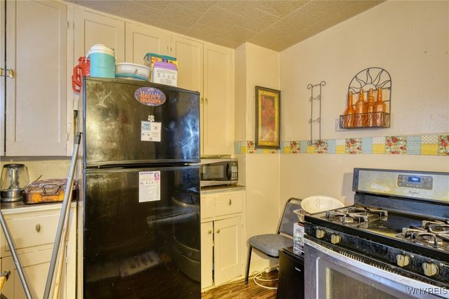 82 Montclair Avenue, Buffalo, NY 14215