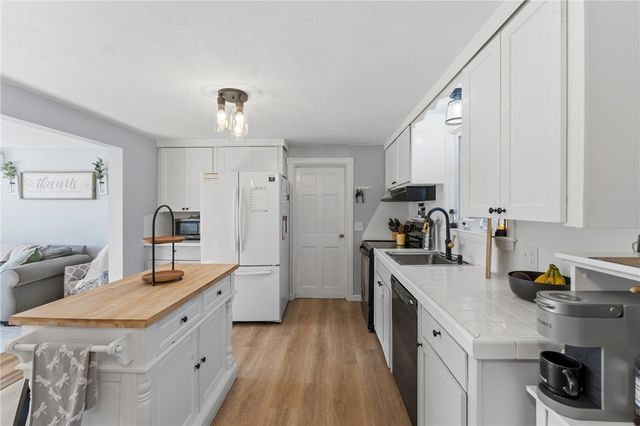 4 York Drive, Coventry, RI 02816