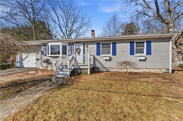 4 York Drive, Coventry, RI 02816