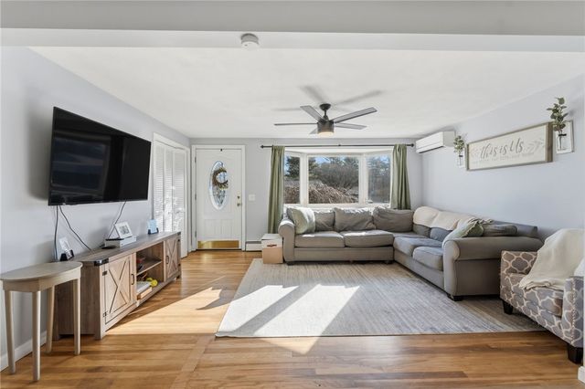 4 York Drive, Coventry, RI 02816