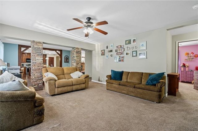 16095 Venus Road, Lawson, MO 64062