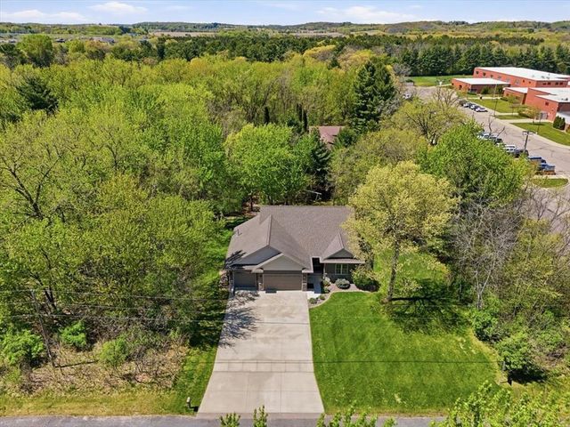 1904 Deblene Lane, Eau Claire, WI 54703