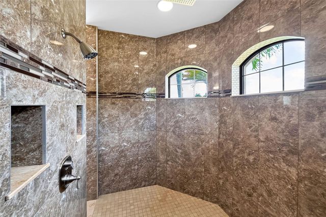 4 WHITE MARSH LANE, Rotonda West, FL 33947