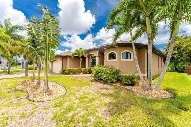 4 WHITE MARSH LANE, Rotonda West, FL 33947