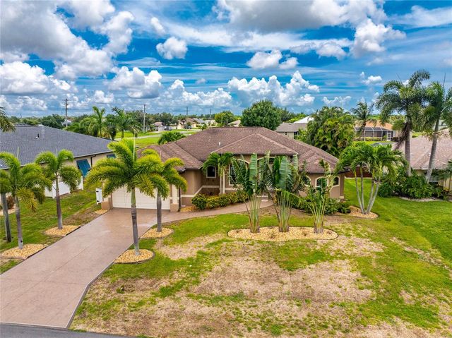 4 WHITE MARSH LANE, Rotonda West, FL 33947