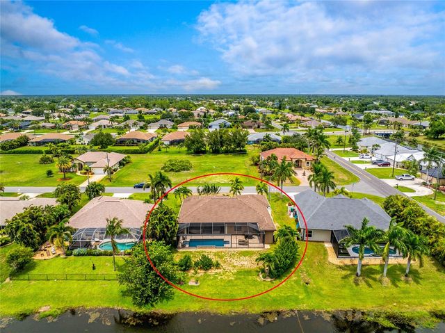 4 WHITE MARSH LANE, Rotonda West, FL 33947