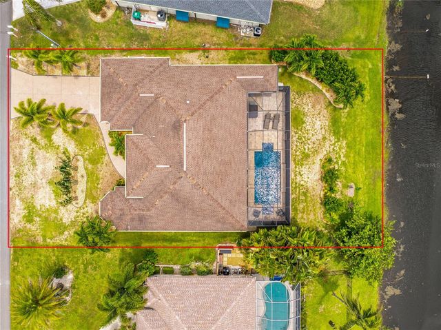 4 WHITE MARSH LANE, Rotonda West, FL 33947