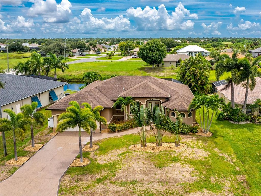 4 WHITE MARSH LANE, Rotonda West, FL 33947